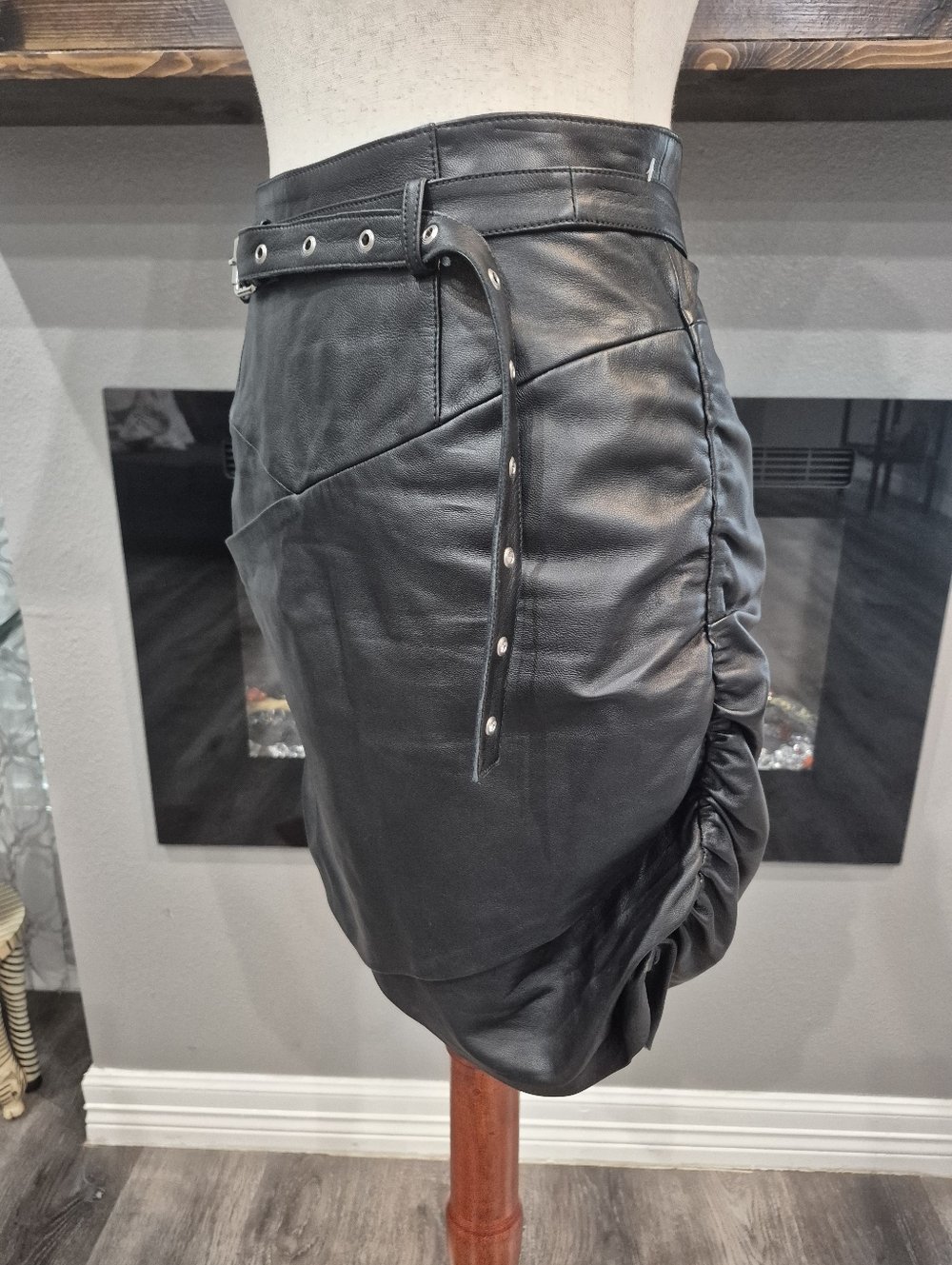Camila Coelho Leather Black Mini Skirt with Belt Size Medium - Picture 5 of 7